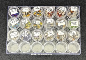 lot 206 image: 12mm Rivolis Stones in Rose Shimmer, Burmuda Blue, Volcano, Golden Sierra and More