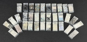 lot 209 image: Beautiful Beads and Sequins
