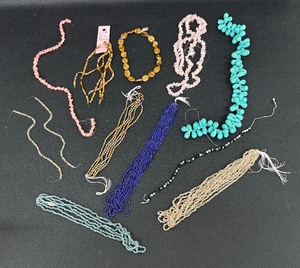 lot 233 image: Variety of Bead Strands
