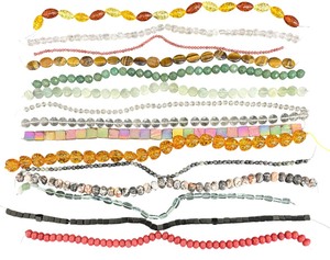 lot 172 image: Large Lot of String Beads