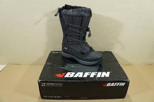 lot 11 image: Baffin Snogoose Winter Boots -Charcoal, Womens Size 9