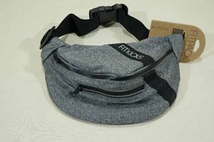 lot 22 image: Fitkicks Fitpack Belt Bag