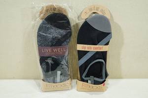 lot 30 image: 2 Fitkicks -Womens Size XL