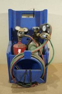 lot 51 image: Portable Oxy-Acetylene Welding Outfit