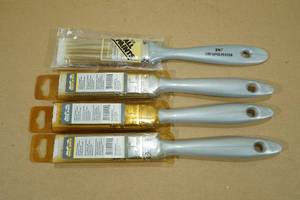 lot 105 image: 4 Rock River 1 Double Thick Brushes