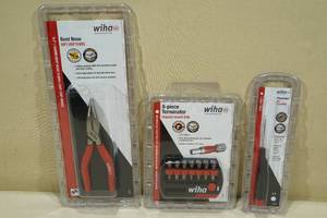 lot 165 image: Wiha Tools -Bent Nose Pliers, Impact Insert Bits, Hex Screwdriver