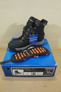 lot 169 image: Korkers Snowmageddon Winter Boots -Mens 9