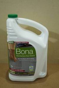 lot 186 image: Bona Hard-Surface Floor Cleaner -160 FL OZ