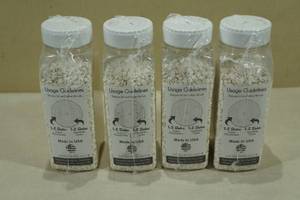 lot 208 image: 4 lbs Decopac White Snowflake Baking Sprinkles