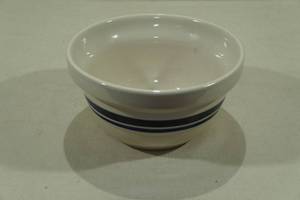 lot 217 image: Vintage Style 8 Stoneware Bowl Zanesville Ohio