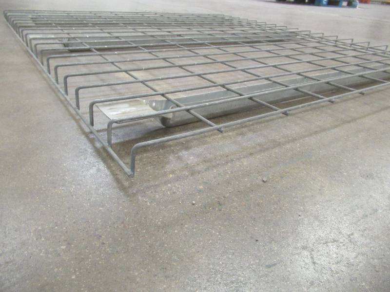 lot 434 image: 43 in x 45.5 in Pallet Rack Wire Decking - Fits 42 in Racking System