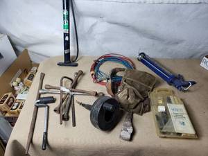 Tire Irons, Pump, Cable, Tool Belt