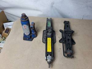 Bottle Jack and Scissor Jacks