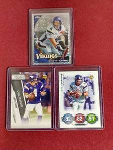 lot 81 image: (3) Brett Favre Vikings Cards - Includes Xfractor