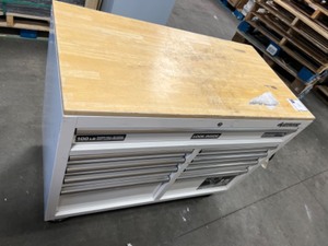 Husky - 46in Extra Deep 9 Drawer Mobile Work Bench - Water Damage