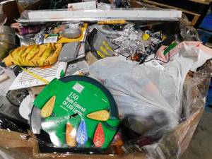 lot 1 image: WHOLESALE PALLET LOT OF GENERAL MERCHANDISE - SMALLS