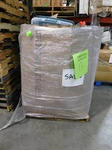 lot 12 image: WHOLESALE PALLET LOT OF GENERAL MERCHANDISE - SMALLS