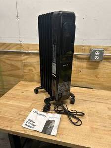 lot 44 image: COMFORT ZONE 1500-Watt Electric Oil-Filled Space Heater with Digital Display