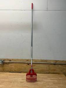 lot 94 image: CORONA 61 Aluminum Handle LittleLOAD Shrub Rake