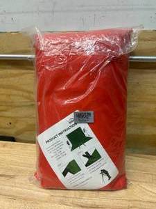 lot 96 image: 10 W X 24 L Backdrop for Photography (red)