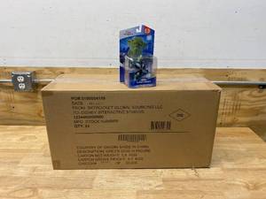 lot 68 image: Case of 24- Infinity Marvel Super Heroes (2.0 Edition) Green Goblin Figures