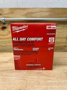 lot 35 image: MILWAUKEE Case of 100 Pairs of- Red Disposable Earplugs with 32 dB Noise Reduction Rating