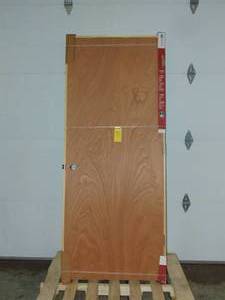JELD-WEN 32 in. x 80 in. Hardwood Unfinished Left-Hand Flush Wood Single Prehung Interior Door