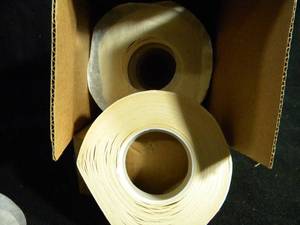 lot 101 image: Salvus LAXOTu Releasable Patented Dry-Adhesive Double Sided Tape