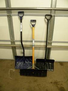 lot 157 image: Shovels
