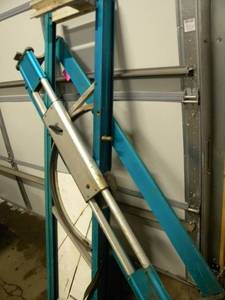 lot 142 image: Tapco E-Z Angle Siding Saw Table Model EZ-100 Roof Pitch for Siding Installation