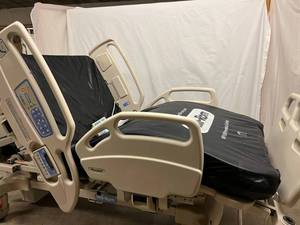 TOP OF THE LINE MSRP $28,000 HILL-ROM CAREASSIST ES DIGITAL MEDSURG HOSPITAL BED WCHAIR POSITION, FREE USED HIGH QUALITY MATTRESS THAT PREVENTS BEDSORES  WOW HAND REMOTE CONTROL GREAT WORKING CONDITION