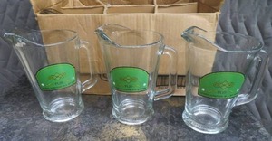 lot 40 image: NEW CASE OF 60 OZ PITCHERS