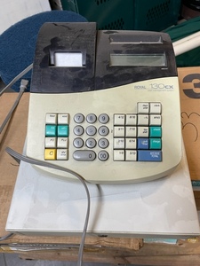 lot 15 image: Cash Register