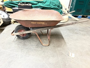 lot 22 image: Wheelbarrow