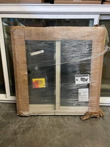 lot 31 image: Window