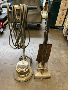 lot 44 image: Floor Machine and Vacuum