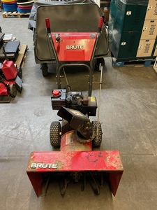 lot 46 image: Brute Snow Thrower