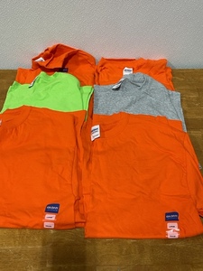 6 NEW Large Gildan T-Shirts