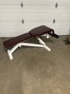 lot 11 image: Adjustable decline bench