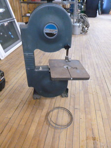 lot 34 image: ToolKraft Band Saw