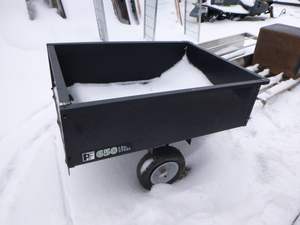 lot 40 image: Precise Fit Garden Wagon