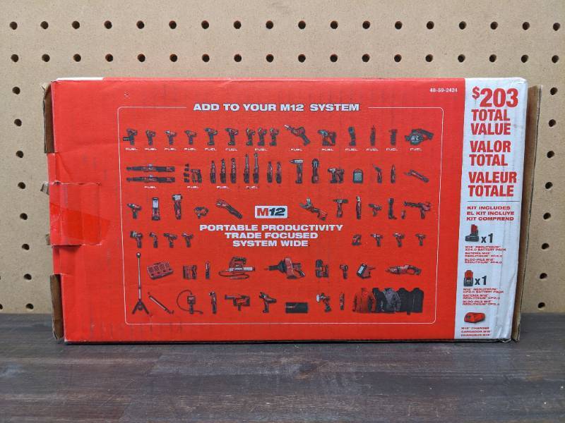 lot 45 image: Milwaukee M12 12-Volt Lithium-Ion 4.0 Ah and 2.0 Ah Battery Packs and Charger Starter Kit