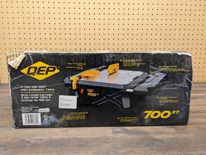lot 56 image: QEP 700XT 34 HP Wet Tile Saw with 7 in. Blade and Table Extension