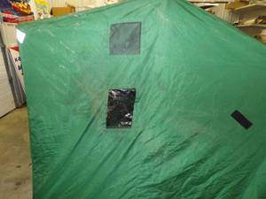 lot 5 image: Quick Flip 2 Portable Fish House