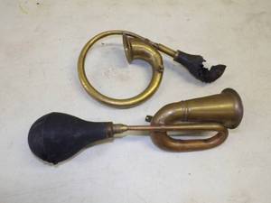 lot 14 image: Two Vintage Car Horns
