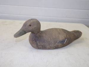 lot 26 image: Very Cool Mallard Wood Duck Decoy