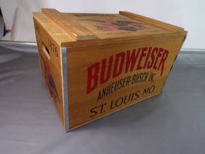 lot 84 image: Vintage Wooden Anheuser-Busch Inc Budweiser Box
