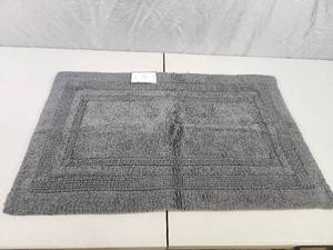 lot 15 image: New Performace Bathroom Rug