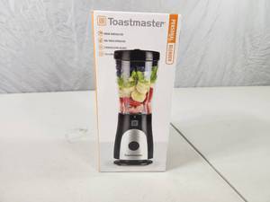 lot 20 image: New Toastmaster Personal Blender