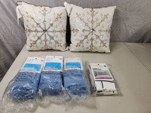 lot 105 image: New PIllow Covers and More